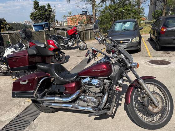 HONDA SHADOW 750 